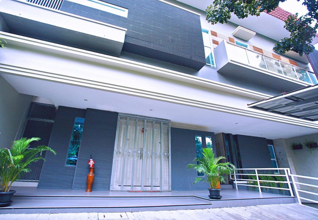 Blossom Resident Blok M Yakarta Exterior foto